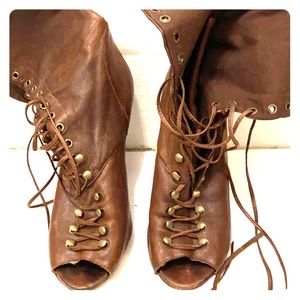 Lace up boots